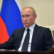 Путин призвал учитывать эпидемиологическую обстановку в регионах при снятии ограничений