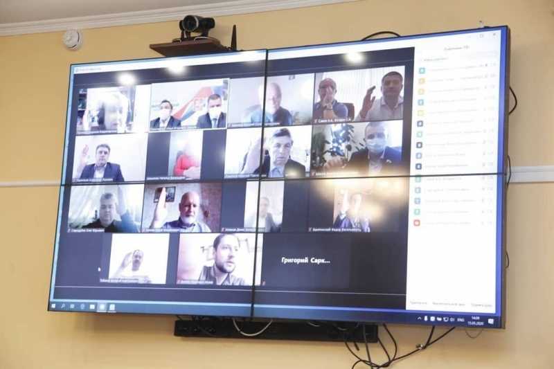 В онлайн-формате прошло заседание Совета депутатов.