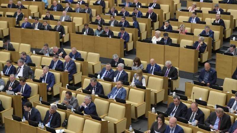 Минфин предложил урезать расходы на Госдуму и Совфед почти на 2 млрд рублей