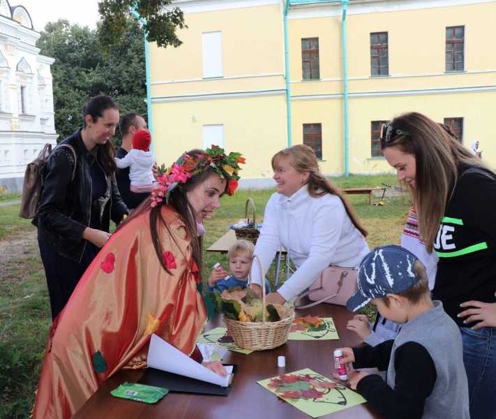 12 сентября в музее-заповеднике «Дмитровский кремль» прошла яркая программа «Осень, осень! В гости просим!»