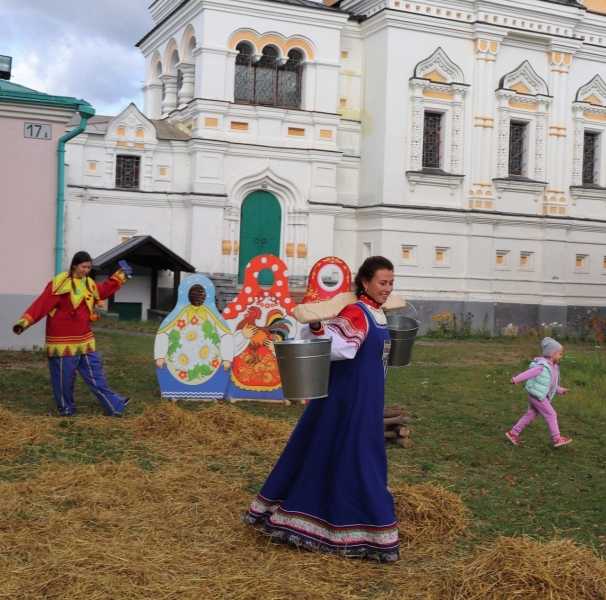 12 сентября в музее-заповеднике «Дмитровский кремль» прошла яркая программа «Осень, осень! В гости просим!»
