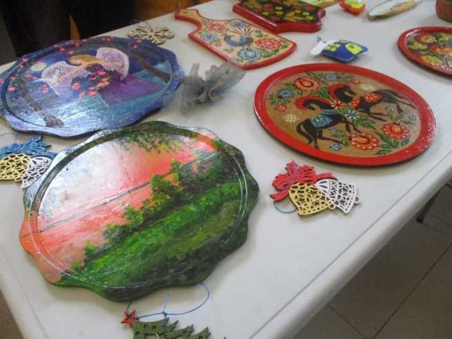 В Дубне открылась благотворительная выставка‑ярмарка «Согреем детские сердца»