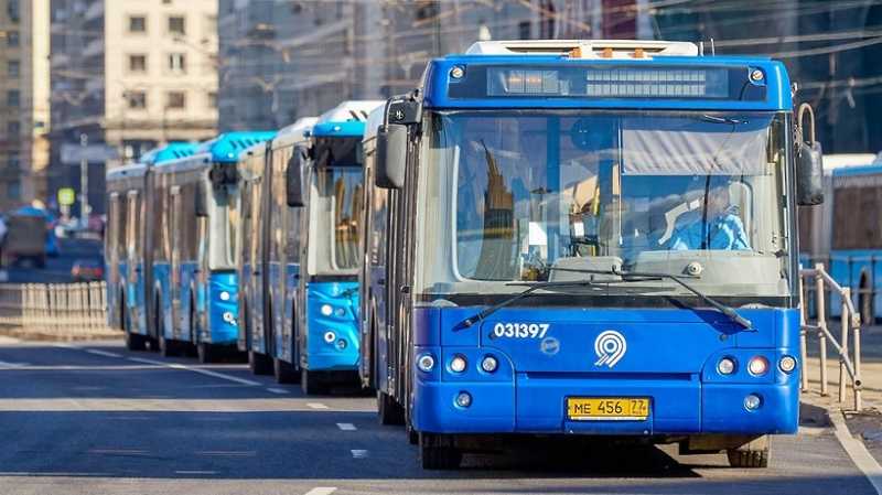 Маршруты автобусов изменились в районе Волоколамского шоссе в Москве