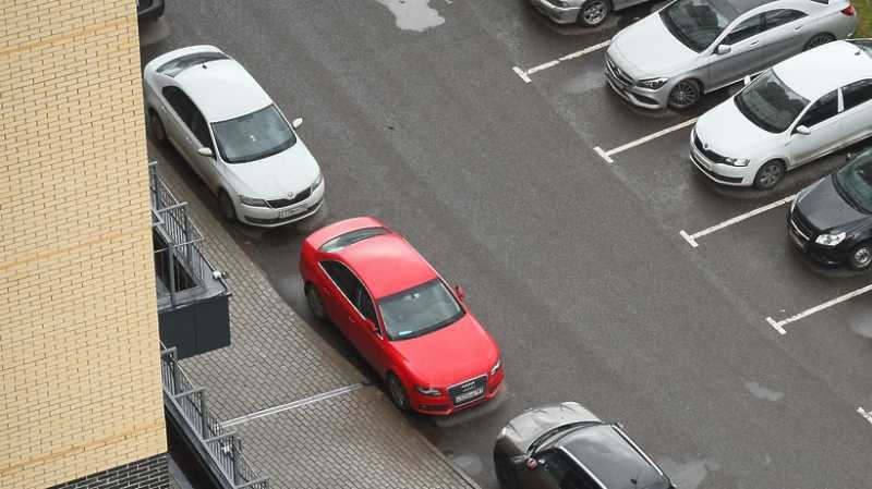 Бесплатную парковку на 80 автомобилей обустроили в столичном районе Филевский Парк