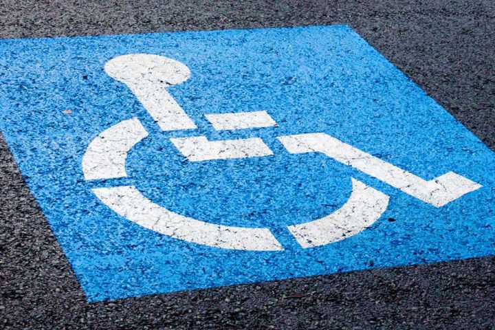 В Дмитрове стартовал месячник «Парковочные места для инвалидов»